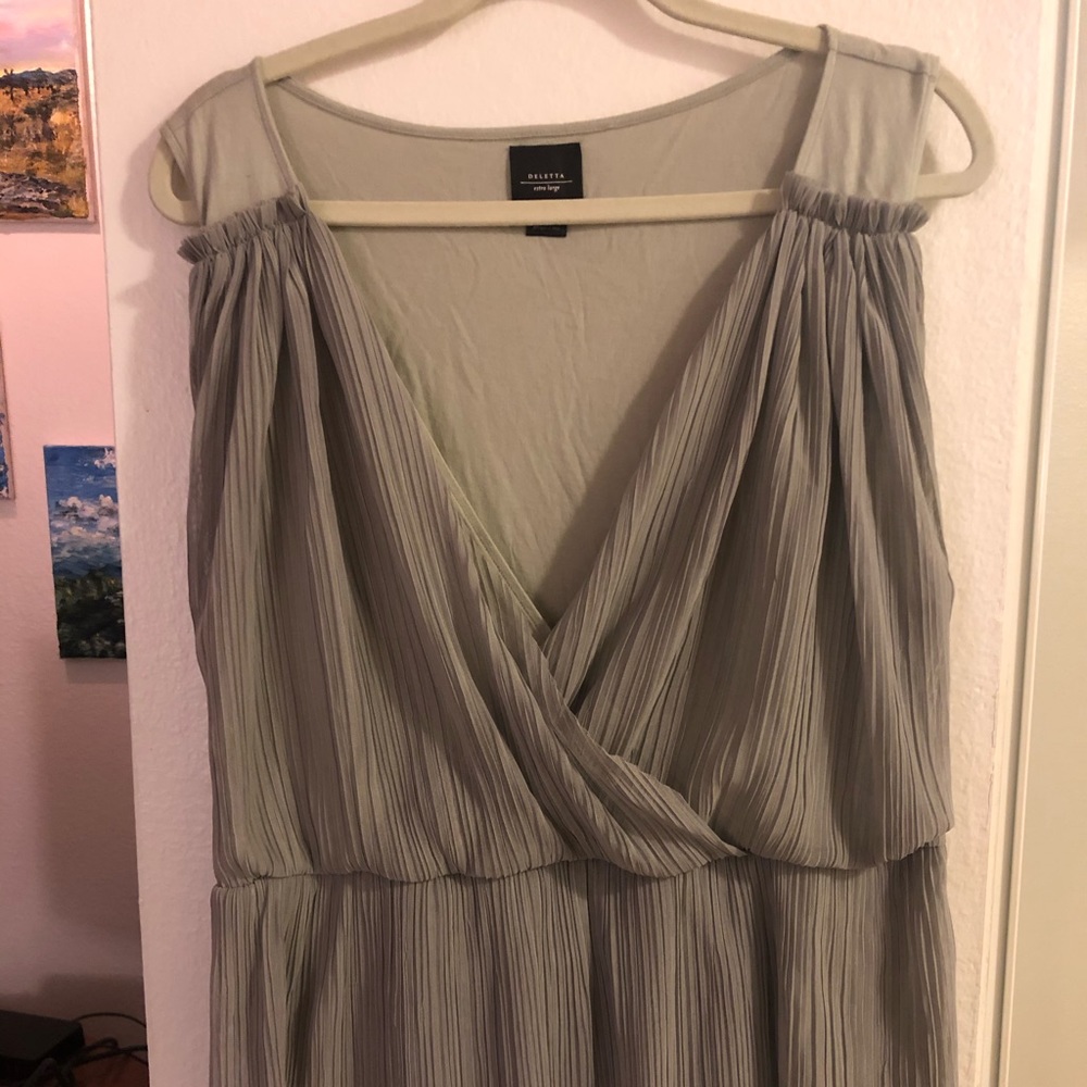 Anthropologie chiffon sleeveless top